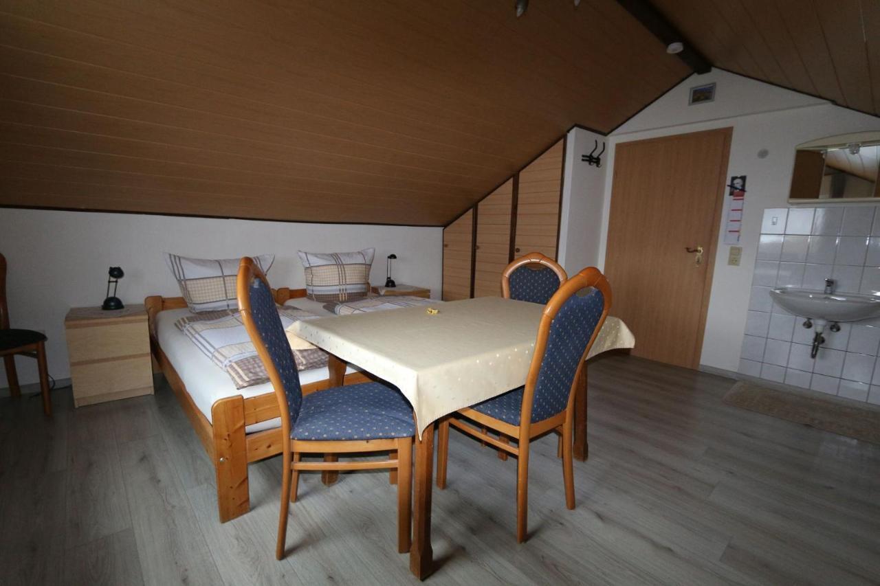 Haus Anne Hotel Neunkirchen  Bagian luar foto