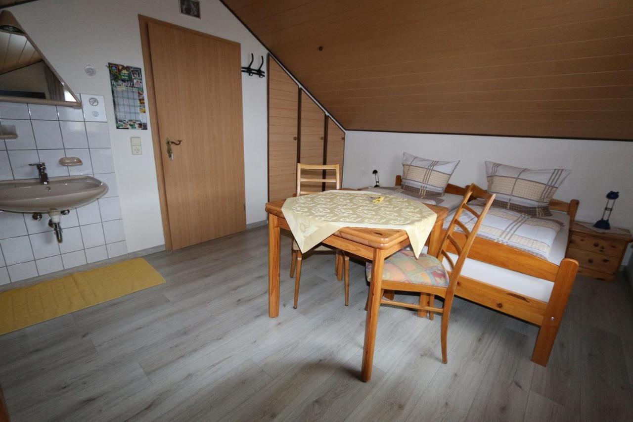 Haus Anne Hotel Neunkirchen  Bagian luar foto